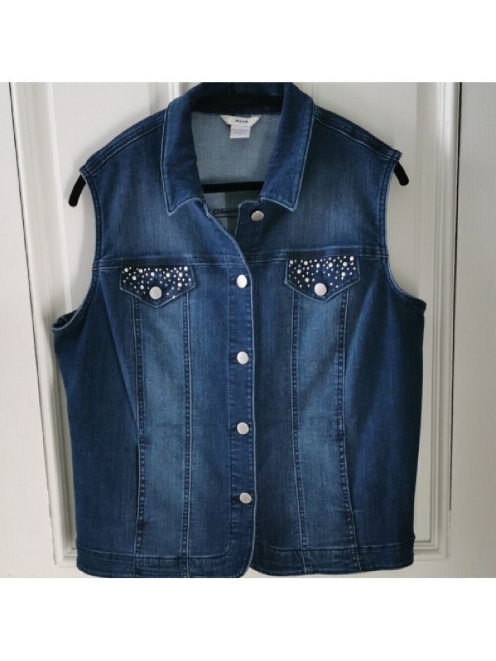 ALIA womens blue denim vest with rhinestone/pearls on chest pockets. Size 14